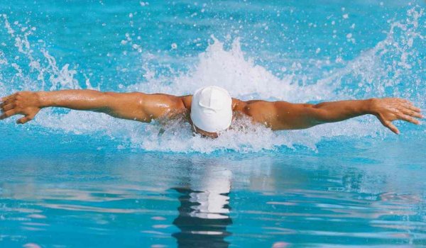 Denizde mi Yoksa Havuzda mı Yüzmek Daha Kolaydır?