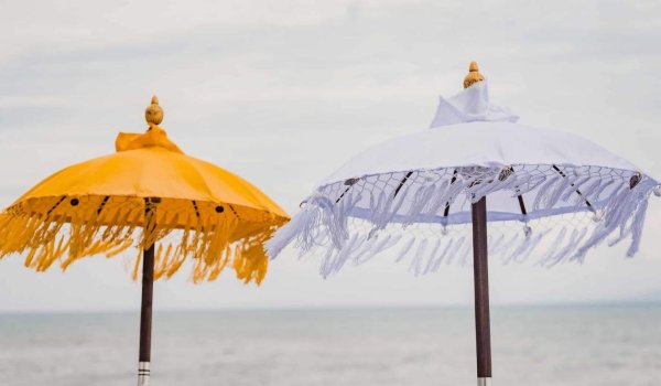 Bahçe ve Plaj Şemsiyelerini Rüzgardan Koruma Yolları